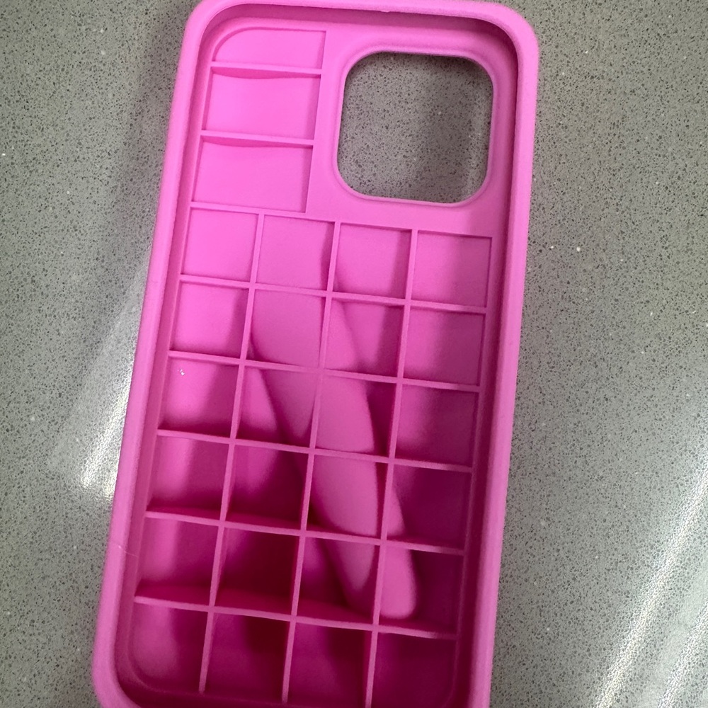 RHODE Vibrant Pink Phone Case with Lip Balm - Picture 2 of 2